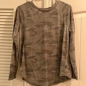 American Eagle long sleeve waffle knit